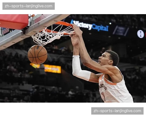 马刺防守效率110.2：文班亚马护框与团队轮转体系